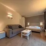 Garden Lodge