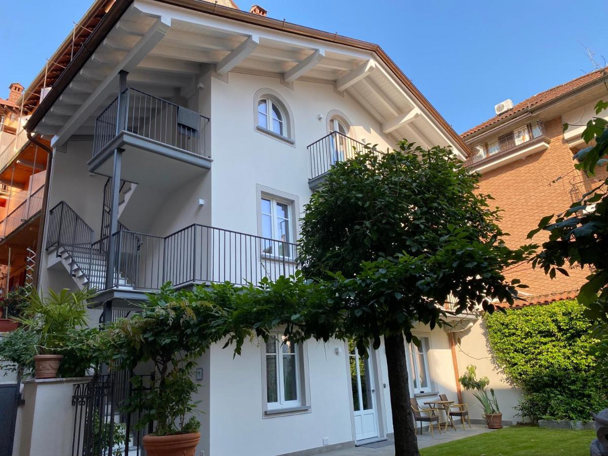 Garden Apartment *