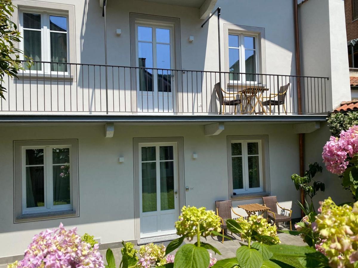 Garden Apartment *